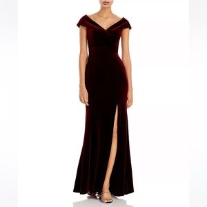 AQUA Burgundy Off-the-Shoulder Fluted Velvet Gown